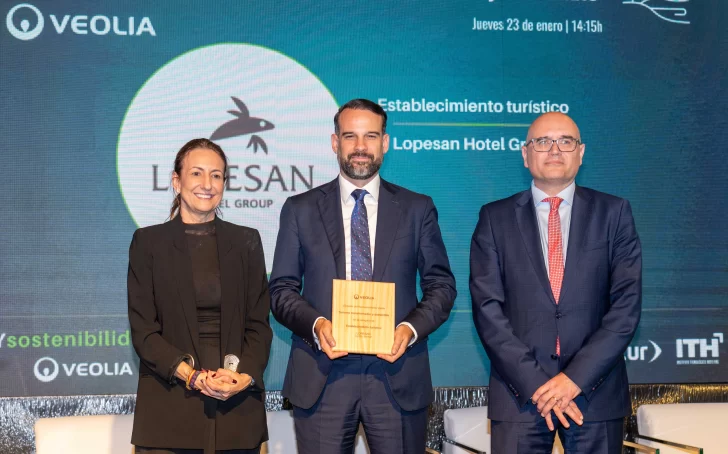 Lopesan Hotel Group recibe premio en Fitur 2025