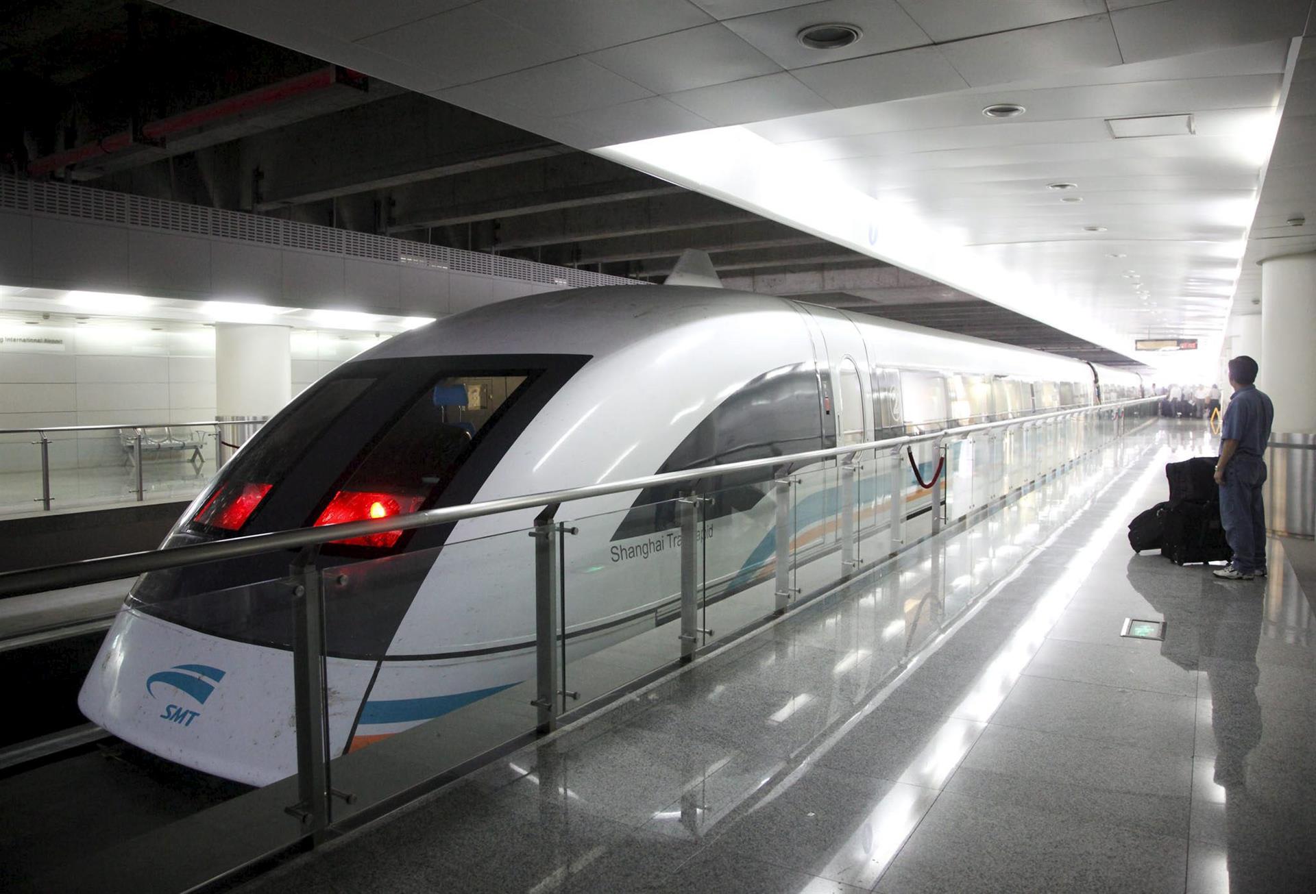 Panamá comienza elaboración del plan para el tren hasta la frontera con Costa Rica