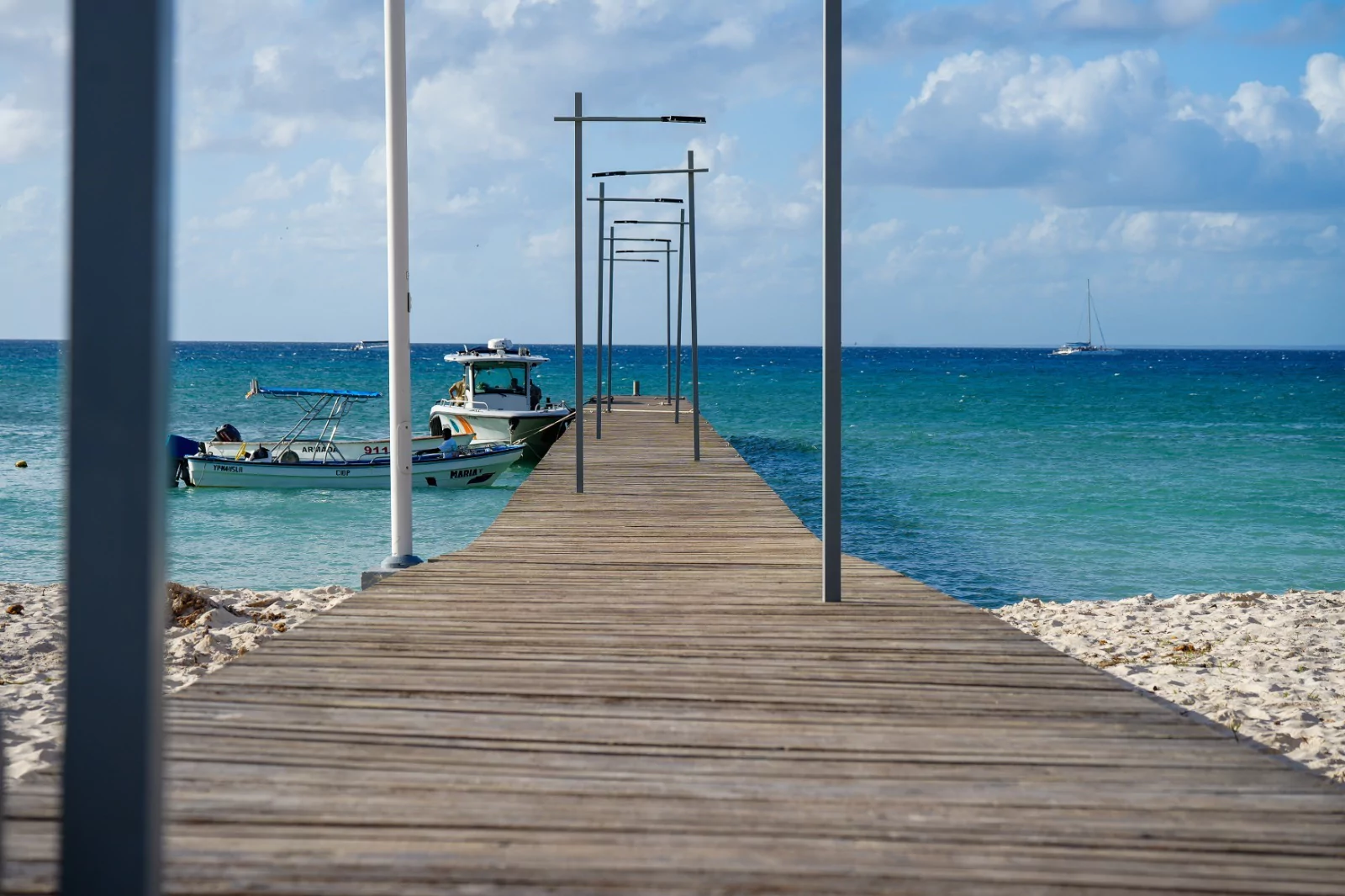 La Autoridad Portuaria Dominicana (APORDOM) inauguró el remozado muelle turístico de Catuano, en Isla Saona, provincia La Romana