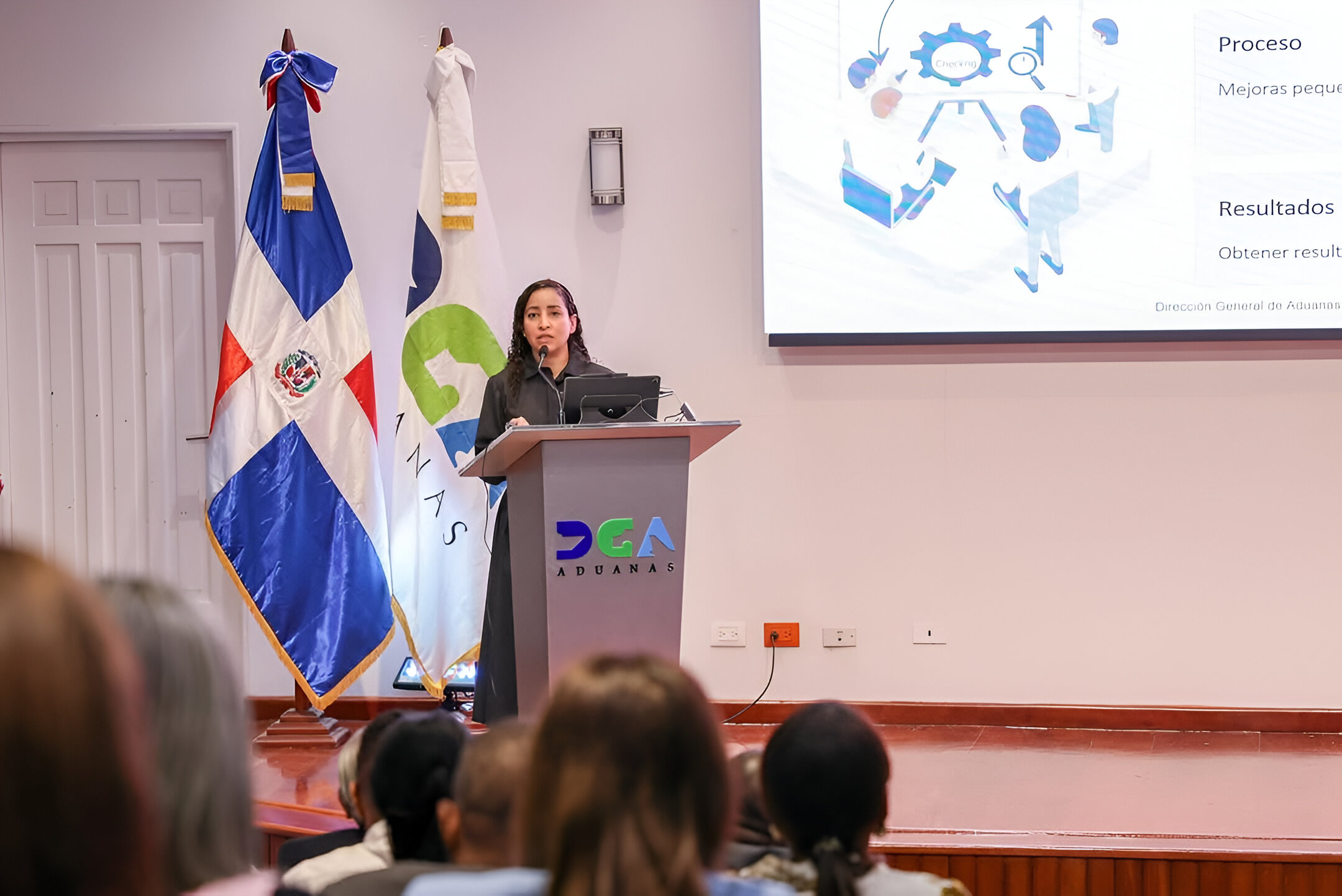 «Acciones que Transforman»: Taller Impulsado por Aduanas