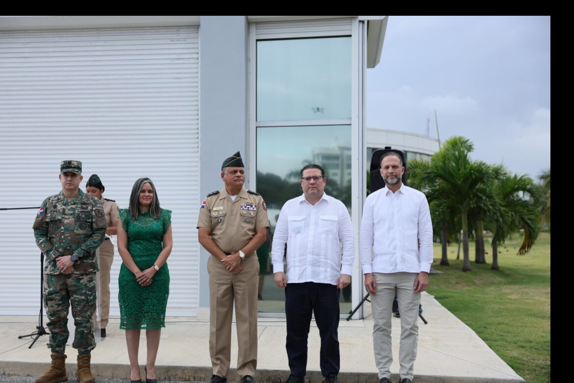 Aduanas refuerza la seguridad fronteriza con la donación de diez puestos móviles a las Fuerzas Armadas