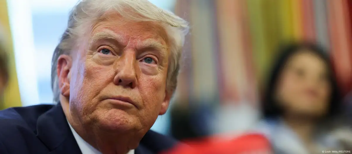 Trump exige libre tránsito de buques estadounidenses por los canales de Panamá y Suez