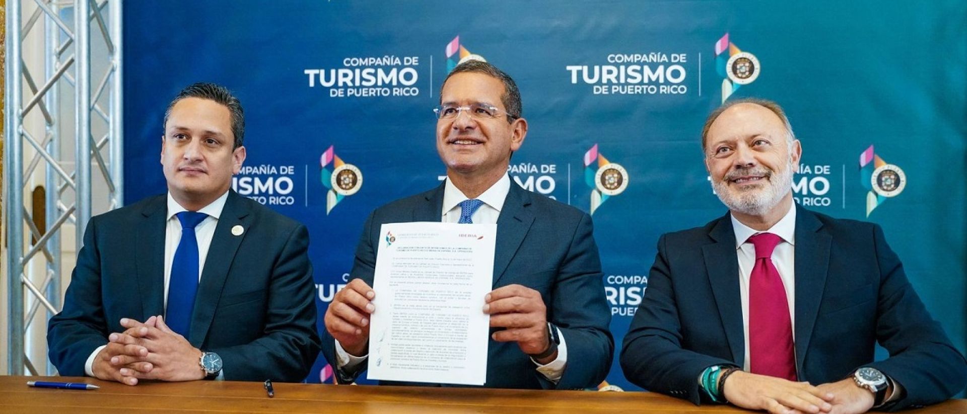 Puerto Rico e Iberia buscan fortalecer el turismo europeo en FITUR