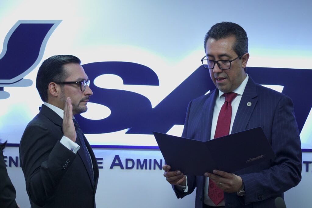 Werner Ovalle asume como nuevo Superintendente de Administración Tributaria de Guatemala