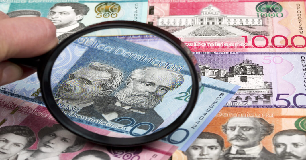 Peso dominicano muestra depreciación moderada en 2025 - Nación Logística
