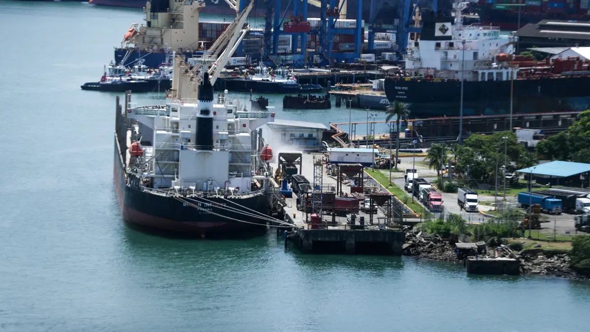 Venta de puertos en Panamá entra en fase de incertidumbre jurídica y política
