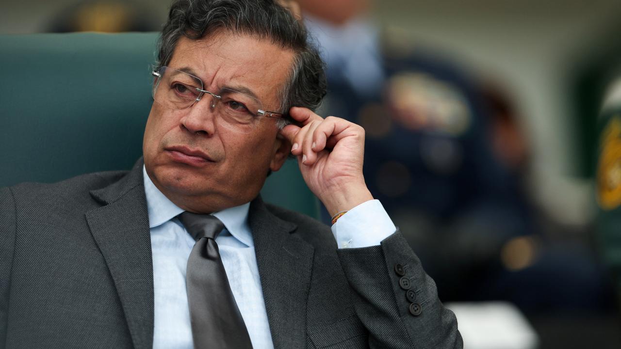 Presidente Petro denuncia control de organizaciones criminales de seguridad portuaria