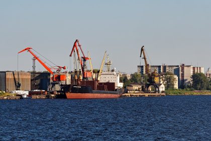 Rusia proyecta inversiones millonaria en infraestructura portuaria