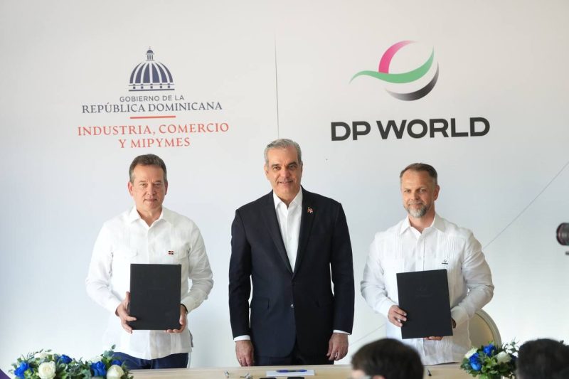 Gobierno y DP World buscan expandir zona franca y capacidad portuaria