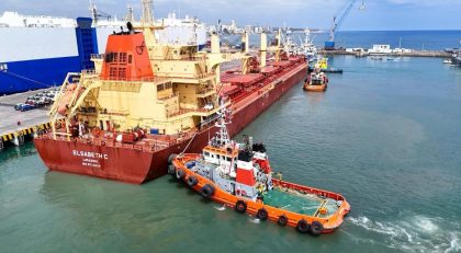 Terminal Portuario de Manta alcanza récord histórico con arribo del buque de mayor calado