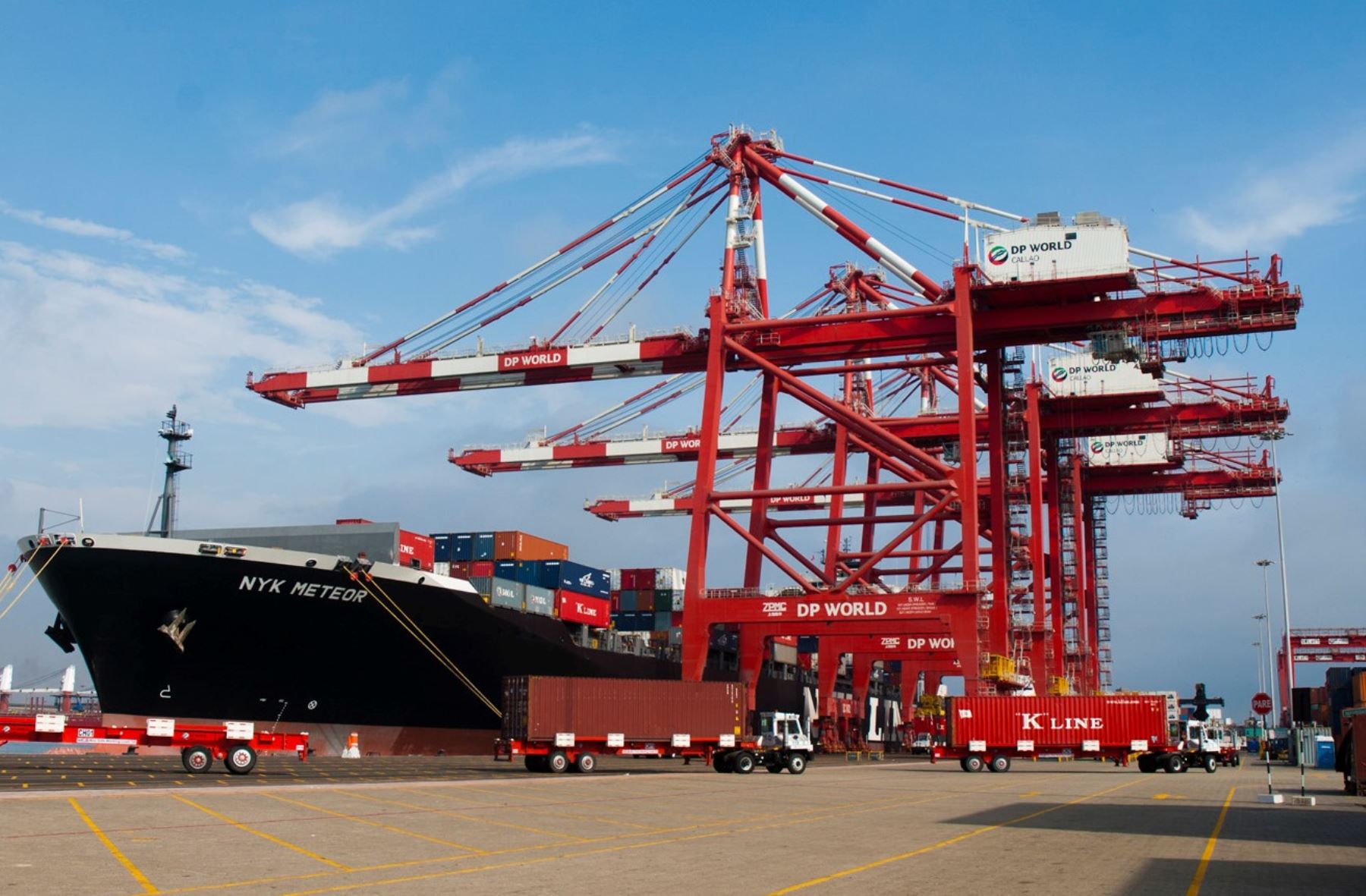 Importaciones en puertos de EE.UU. caen a niveles de pandemia