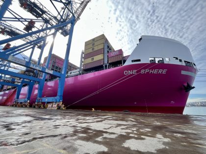 Buque ONE Sphere realiza escala inaugural en Terminal Pacífico Sur del Puerto de Valparaíso