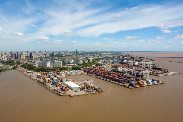 Aduanas ordena el cierre temporal de la Terminal 4 del Puerto de Buenos Aires