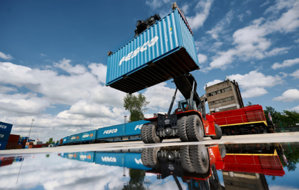 Fesco lanza servicio ferroviario directo desde Vietnam a Moscú