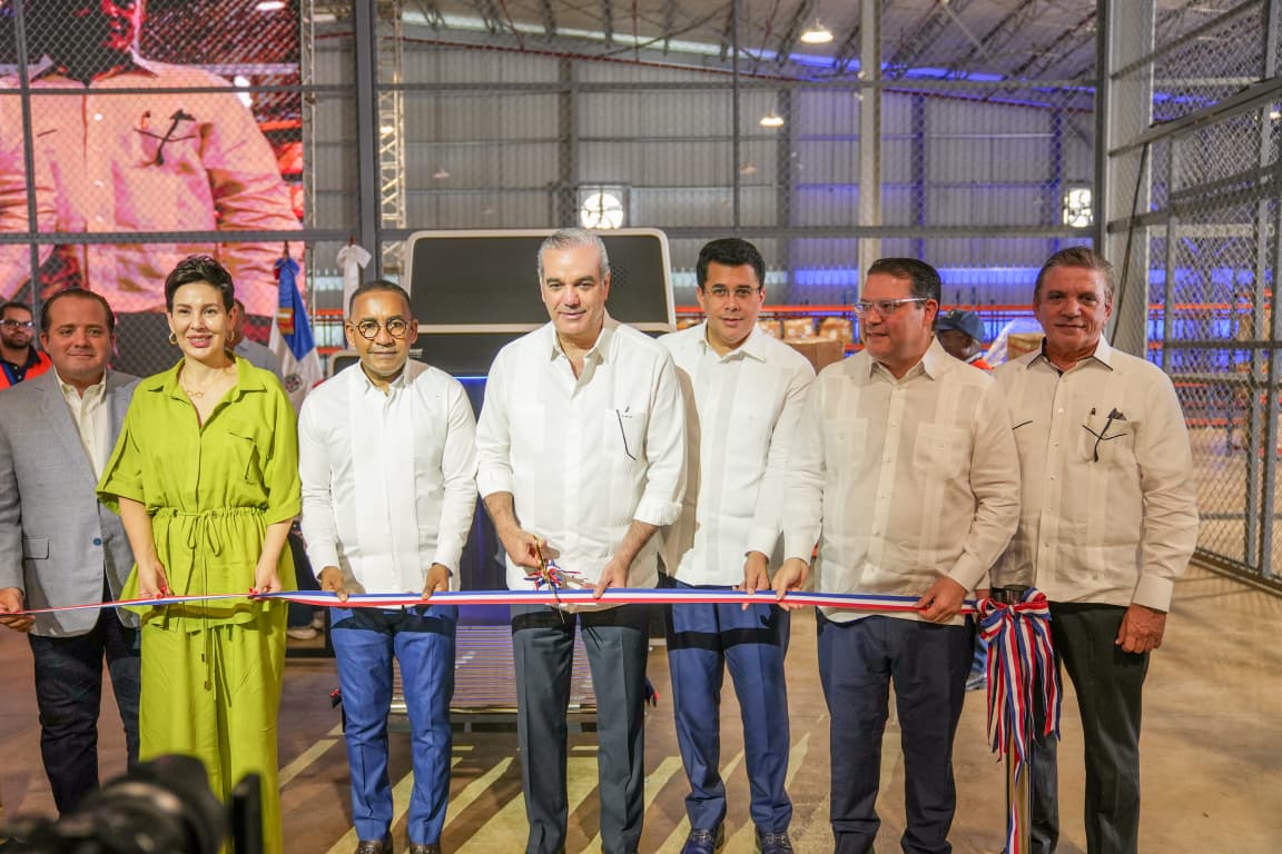Dirección General de Aduanas inaugura moderna terminal de procesamiento de courier en el Aeropuerto Las Américas