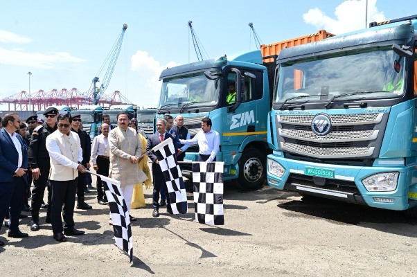 India: Jawaharlal Nehru Port Authority recibe camiones eléctricos