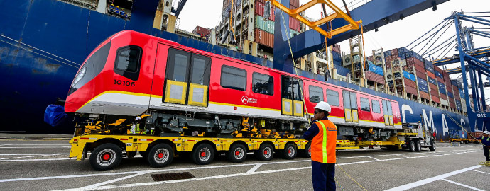 Puerto de Cartagena recibe primeros vagones del Metro de Bogotá