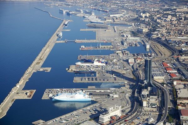 CMA CGM ONE Cosco y OOCL añaden puerto francés a servicio del Mediterráneo Occidental y Norteamérica