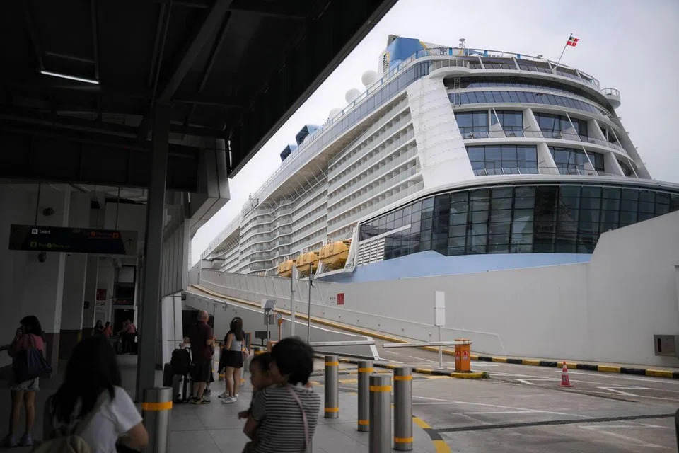 Singapur: Hombre de 27 años es encontrado muerto al interior de crucero