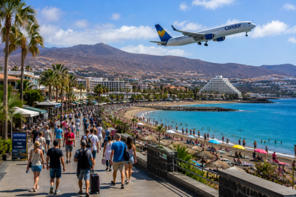 Canarias ante la amenaza silenciosa: cómo una crisis del combustible aéreo podría golpear el corazón económico del archipiélago