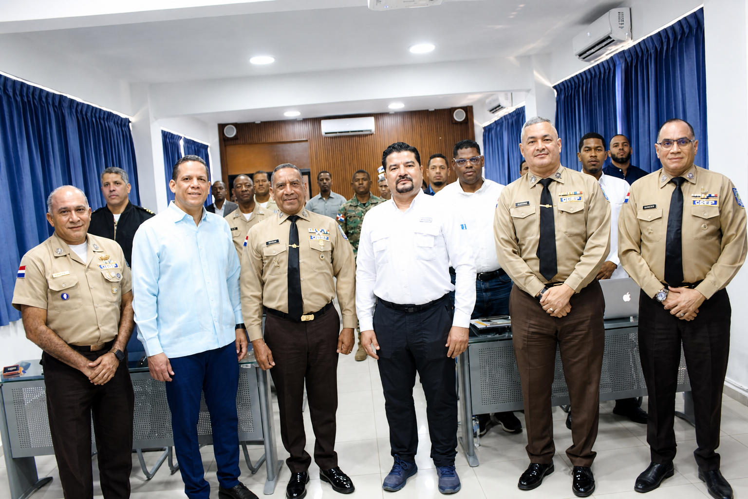 CESEP y CPN de Guatemala fortalecen cooperación en protección portuaria regional