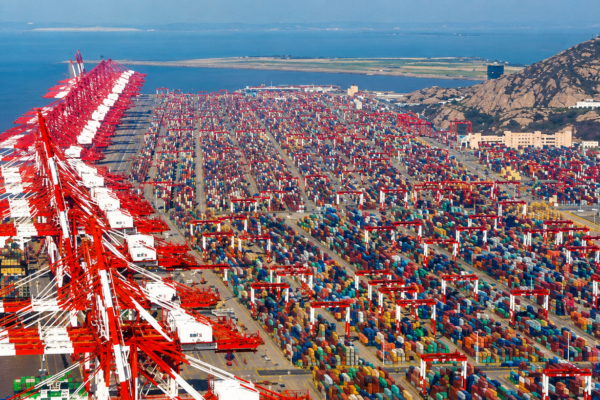 Shanghái apuesta por liderar el futuro del transporte marítimo