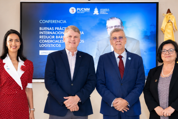 ANRD y PUCMM promueven buenas prácticas para reducir barreras comerciales y costos logísticos