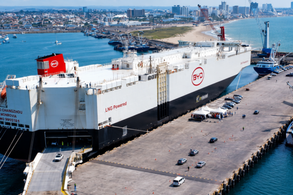 BYD Changzhou llega al Puerto de Manta con 1,000 vehículos