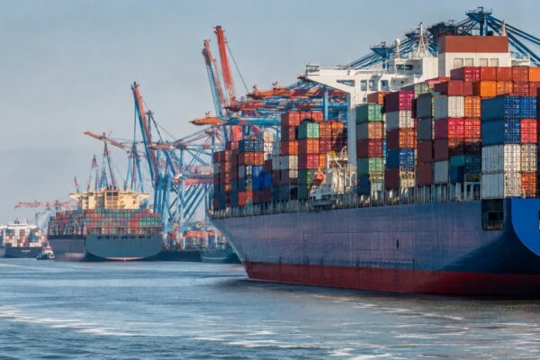 La flota portacontenedores se acerca a un récord de 34 millones de TEU
