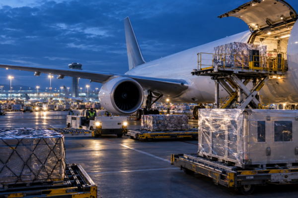 La demanda de productos para IA sostiene el crecimiento de la carga aérea en Asia-Pacífico