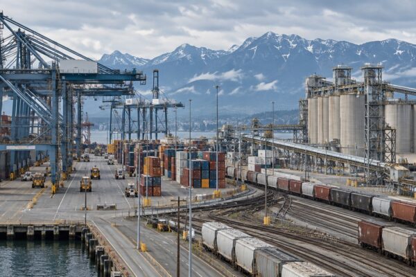 Vancouver mueve un récord de 88,1 millones de toneladas en el primer semestre